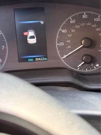 تيوتا كورلا 2024وارد امريكي رقم اربيل لجديد ماشيه 30 الف كيلو  ضرر  وب...