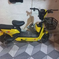 للبيع قبل يومين نازلة من الوكيل السعر 300 رقمي 07776263494