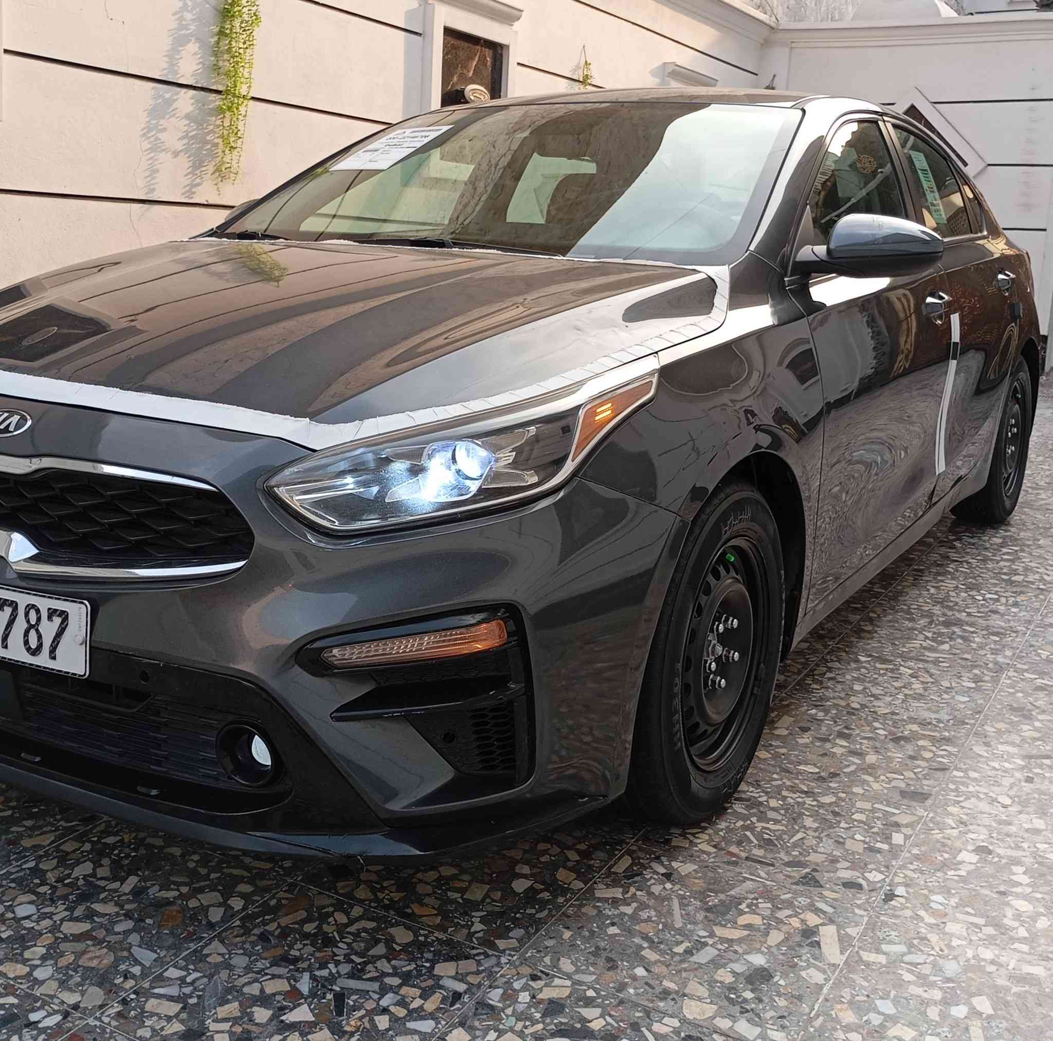 السلام عليكم كيا فورتي 2019 أمريكي بدون حادث سرقه جاملغ وطخه بسيطه باب السايق بدون دواخل بدون ايرباك ليبل واحد صور امريكا بالمنشور ماشيه 64 ألف محرك 2000 دوش كير AT المرغوب مكفولات شاشة كامره دواره تحكمات انضمة قياده رادار امامي تحديد مسار لايت فراشة عدسة زنون سيارة بوضع الشركة بدون نقص رقم بغداد دولي باسمي سنوية (30) المكان بغداد السعررررررر..127 للهاتف ***********...
