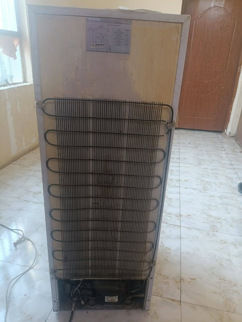 سلام عليكم
ثلاجه للبيع مستعمله.
سعره 200 وبيهه مجال


**إذا كنت صاحب هذا الإعلان وتريد حذفه لأي سبب، رجاءا أرسل رسالة إلى الدعم الفني**
