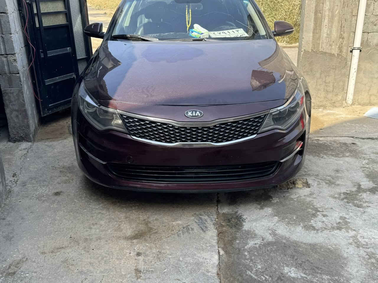 سلام عليكم كيا اوبتما للبيع 2018وارد امريكي حادث جاملغ وبنيد السياره فول مواصفات تبريد قطعتين كراسي كهرباء تدفئه تبريد كشنات جلد اسود رادار خلفي مري شفط بنوراما بصمه السعر ١٣٧ وبيه مجال للستفسار ***********
