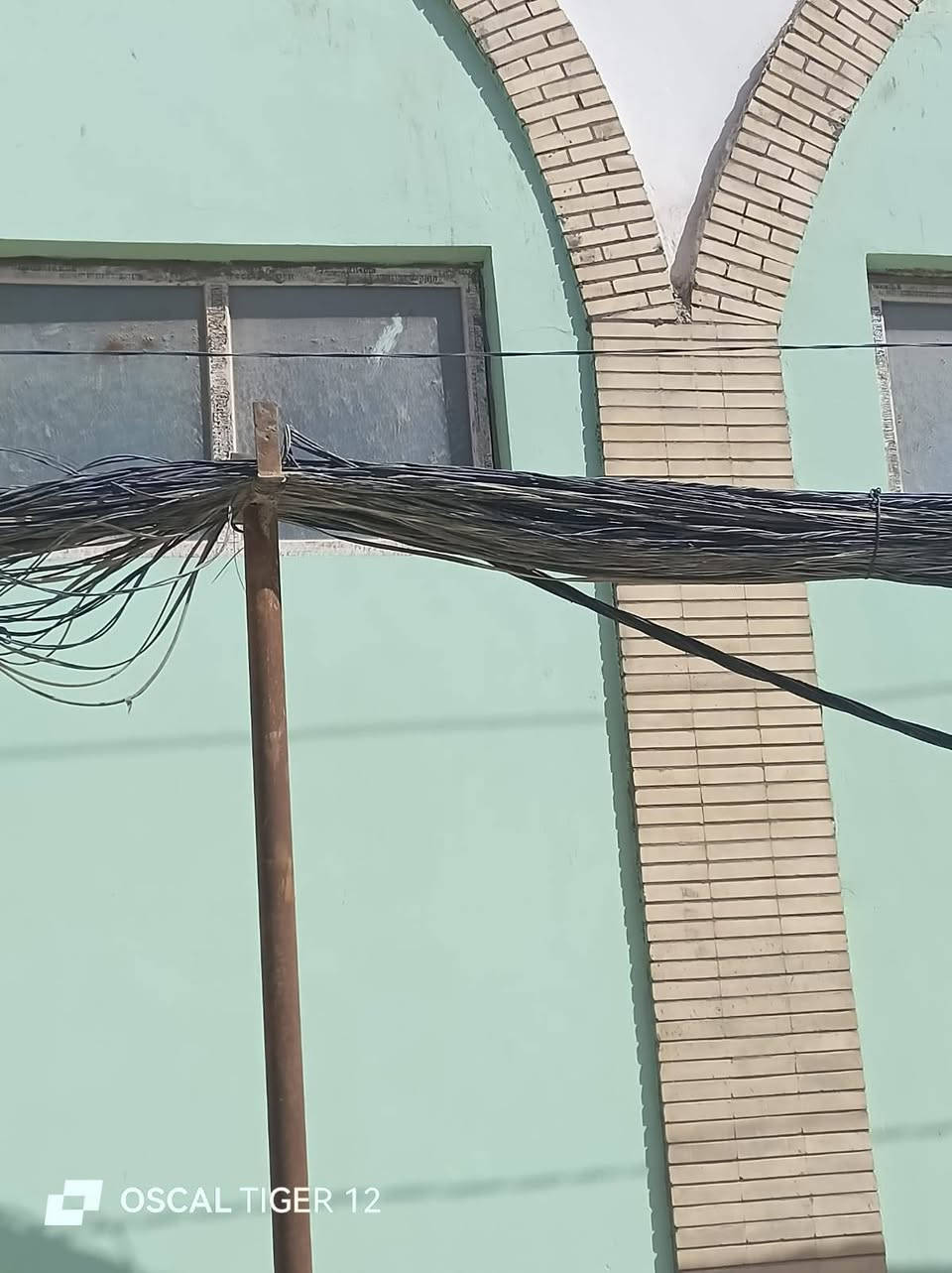 نعمل ترتيب قواطع والكابينات وتسليك وترتيب وتصفيه الوايرات مكاني النجف 
***********
