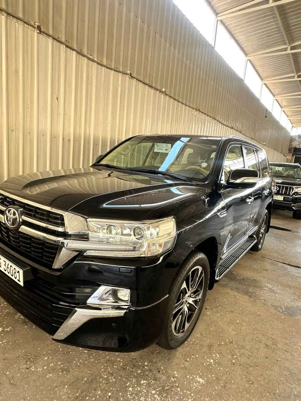 لاندي كروز مديل2016 فول السيارة 8سلندر ماشيه 200الف السياره نضيفه 46اونص وبيها مجال    السيارة رقم سليمانيه السياره كفاله بيها بس بارد بل باب شي بصيط باب السايق***********
