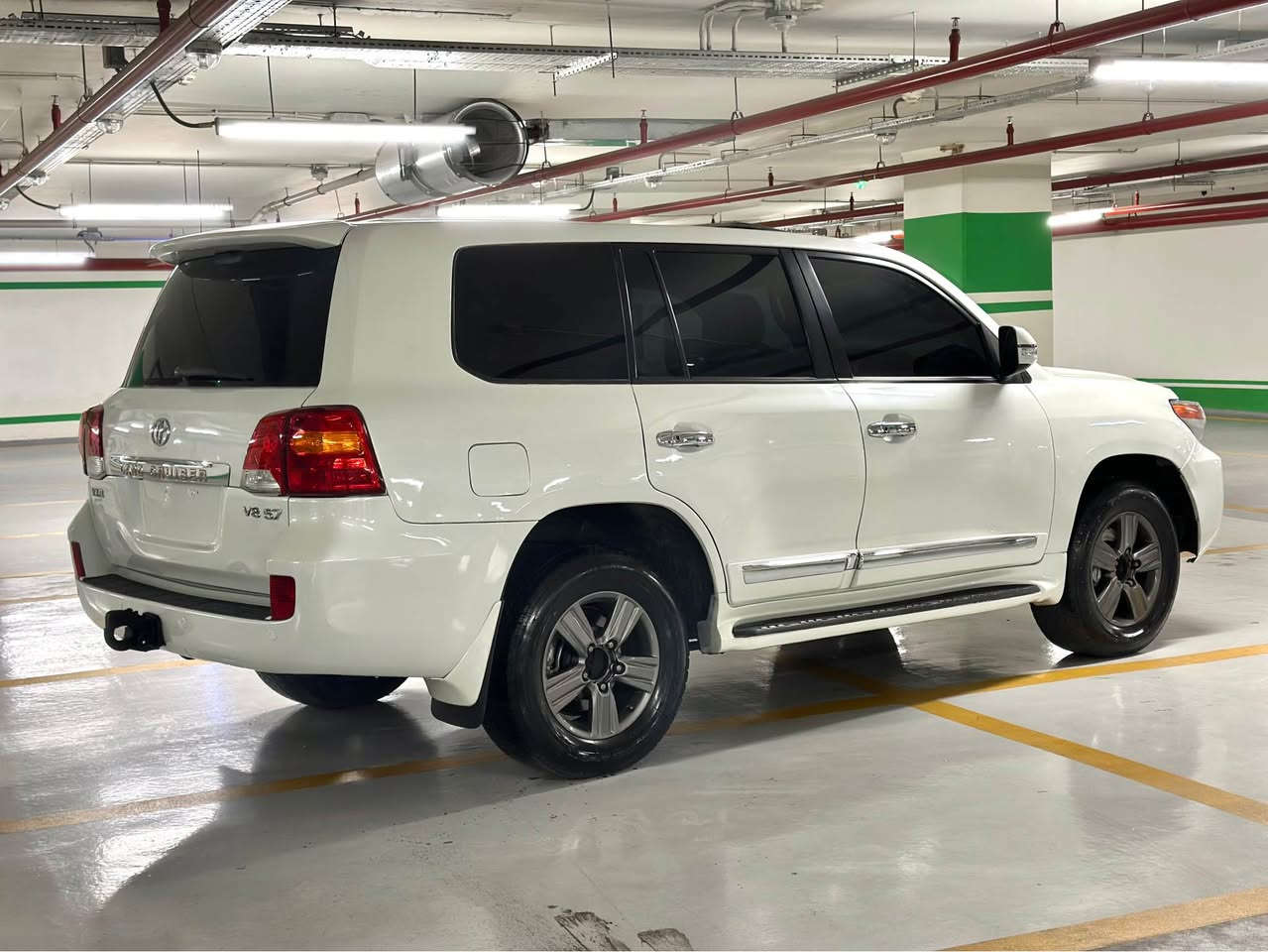 وەنەوشە 2009 vxr مواسەفات لگزز
مەکینە ٤.٧
ڕەقەم هەولێر رەقەم و سەنەوی نویە
سبوغ حزام بي ليدران 
پشت سلایت تۆزەک سبوغي هەردایە
گێڕ و مەکینە بەشەرت مەکینە نەکرایتەوە

نرخ 248 وەرەقە و مەجال.
*********** أربيل, العراق
