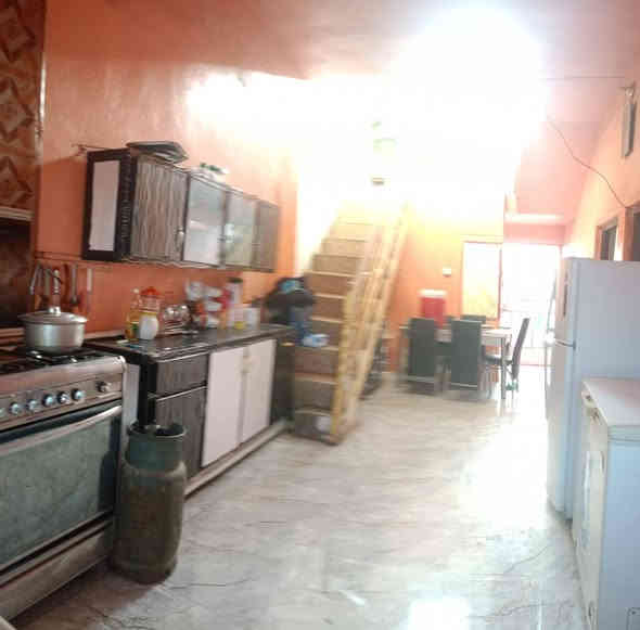 دار للبيع تجاوز على الشارع الرئيس الحولي كاطون الرازي 
150 مترا.  السعر 27وبي مجال 
استقبال +صاله كبيرة+غرفه نوم +غرفه نوم قاط ثاني+حمام داخلي 

📞 ***********
