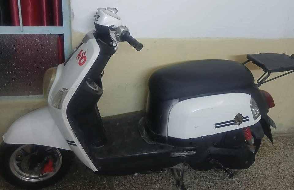 السلام عليكم دراجه بوليس كابريتر شغاله سلف هندر مكينه مامفتوحه نضيفه كلشش السعر 750 مكان نجف شارع الرقم ***********
