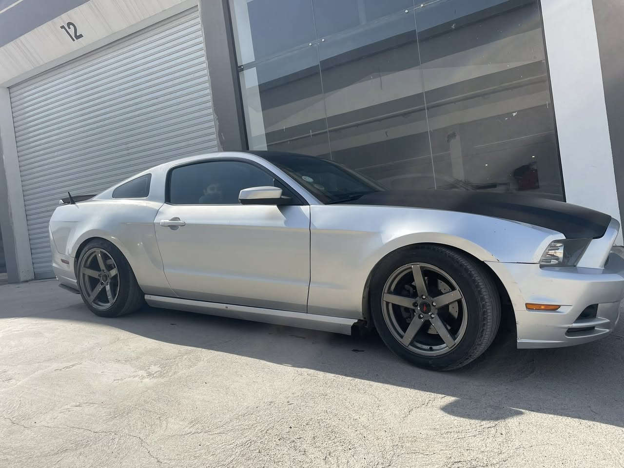 سلام عليكم موستنك 2014
مكينه كير شرط 
تبريد تدفيه كلو بلاد
سياره مابيها اي نقص 
بسمي وكاله تحويل 
رقم سنويه هزه جديد 
كزوز كروسيده ريمونت
٣قطع بيها  مكانها موصل 
سياره جديده بعنه الكلمه احلا من الصور
سعر 115بيها جال 
للستفسار ***********
