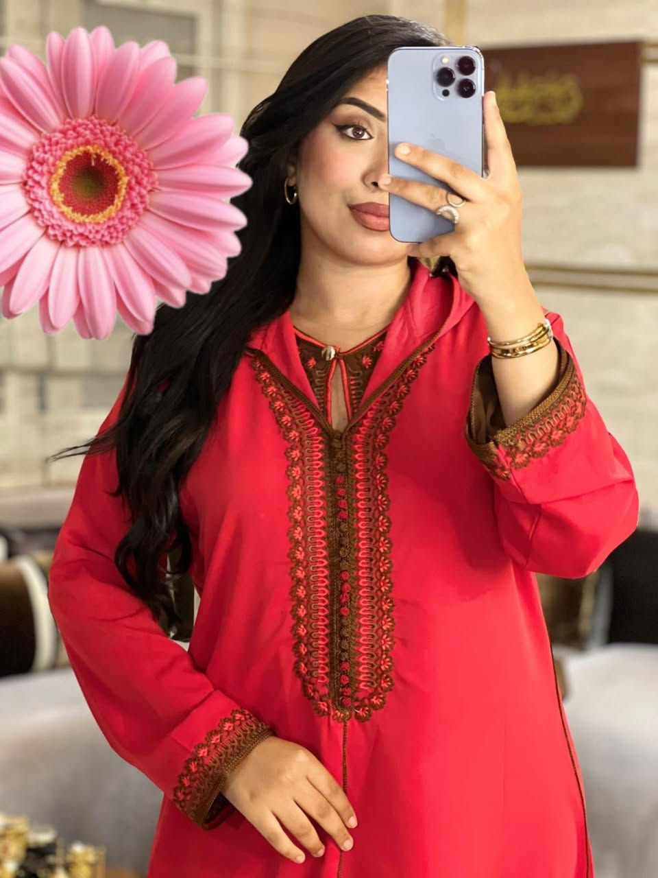 🔥 *جلابة مغربية أصيلة للبيع!*

💃🏻 جلابة مغربية تقليدية، مصنوعة من أجود الأقمشة، مناسبة للمناسبات والأعياد.
- *المقاس:* جميع المقاسات متوفرة
- *التوصيل:* مجاني 🚚

للحجز أو الاستفسار، اتصلوا بنا على: [الرقم الخاص بكم]

#جلابة_مغربية #أصيل #للبيع


**إذا كنت صاحب هذا الإعلان وتريد حذفه لأي سبب، رجاءا أرسل رسالة إلى الدعم الفني**