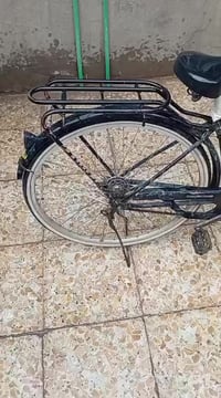 بايسكل بطه للبيع سعره50 و بي مجال حگ الجيه  مكاني المشتل 07727824787