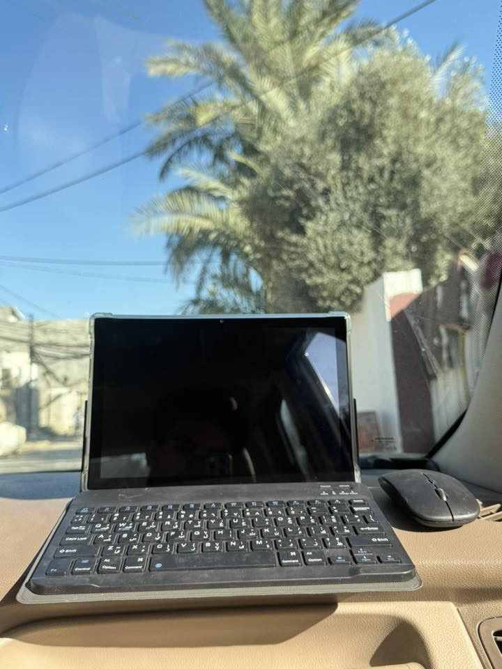 تاب شبيه ألترا بمواصفات عاليه 💯
-ذاكره 512✨
-بطاريه 8000✨
-رام 16GB✨
-ملحقاته كامله وتشمل شاحنه + حافظه + كيبورد +ماوس +لصقه شاشه + قلم تصفح 
للاستفسار خاص او الاتصال :***********
