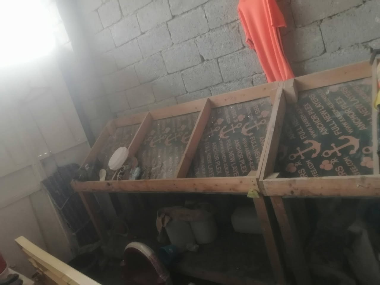 ميز خشب ثقيل مع ميزين ثقيل مقسم يصلح للبقالة خشب ثقيل وتسكاام درجة اولئ  / عدد 3 ميز عرض فوك وجوه
وميز عدد2 الطول 5  مترا مقسمات فوك وجوه

مراسلة الصفحة او الاتصال بالرقم *********** واتساب كذالك .. كربلاء المقدسة
 قرب الملعب الجديد

السعر خاص لطفا ...
