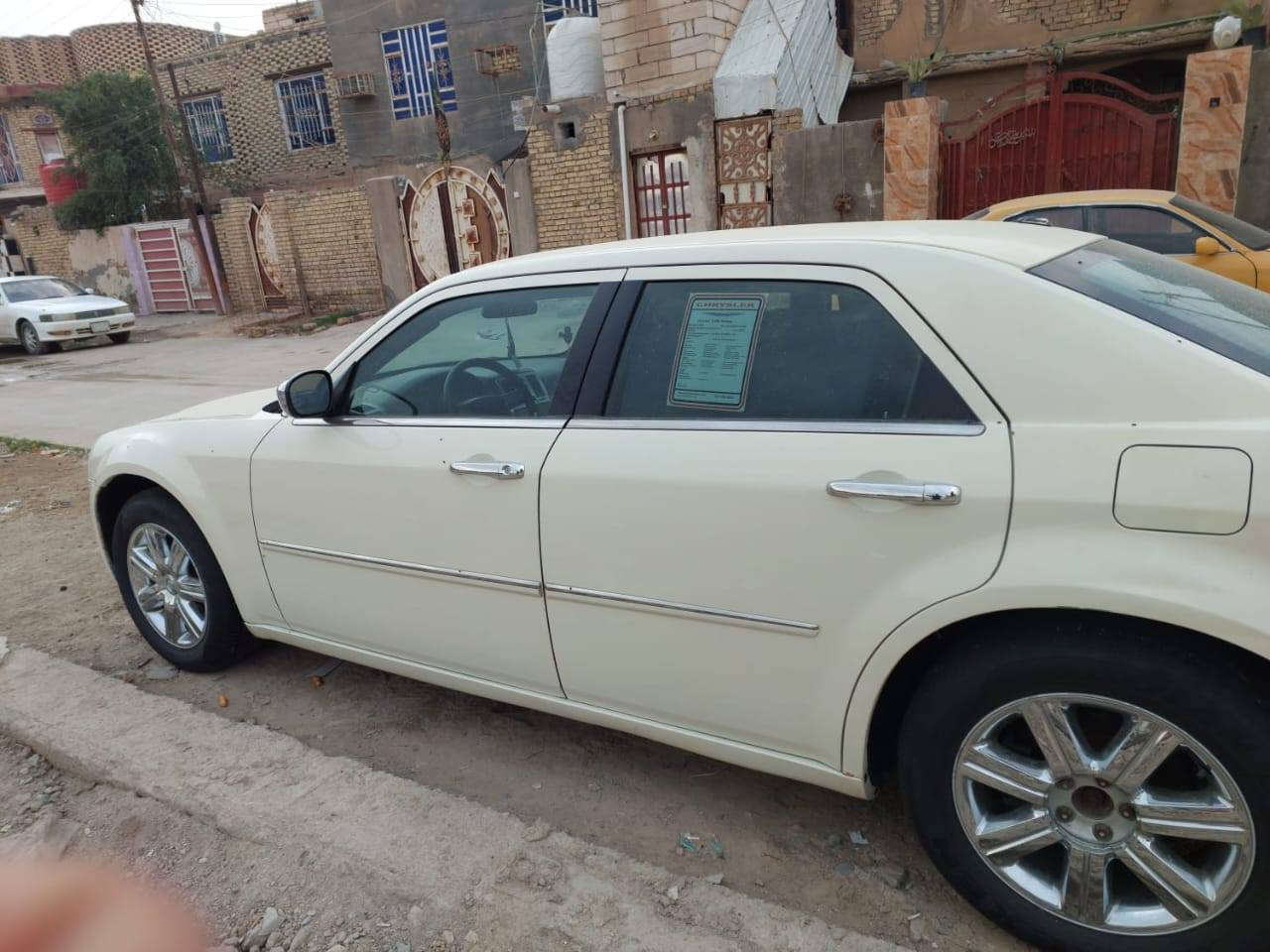 السلام عليكم ابامه موديل 10اصل بجم هيمي مكينه كير تبريد خير من الله بيهه طخه بالجاملغ خلفي بيهه رشات صباغ رقم بغداد دولي بسمي جاهزه ماشيه 140العنون ذي قار شطره السعر 120بيهه مجال بصيط تلفون ***********
