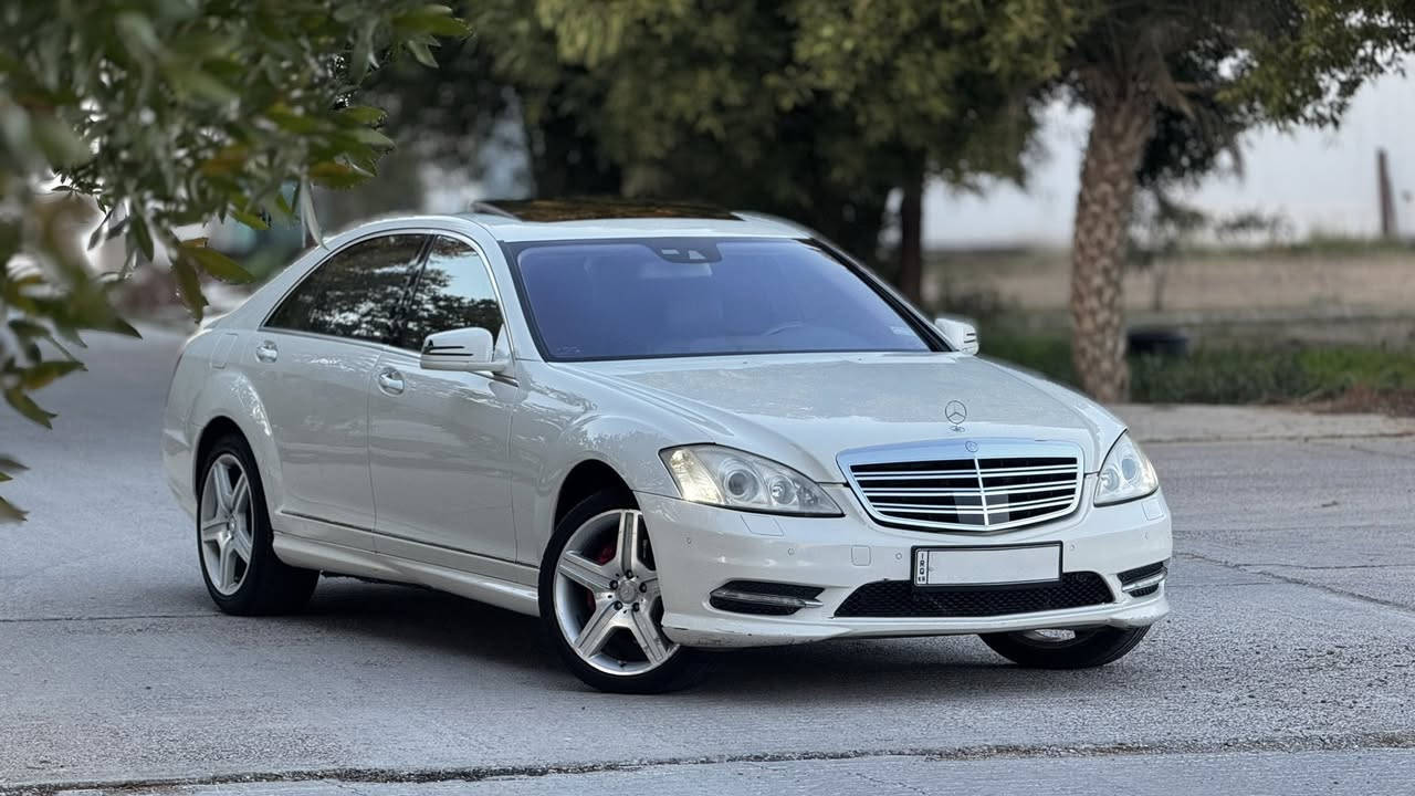 *****************************************************
للبيع مارسدس s550 L (ادوات) (ادوات) (ادوات)
باب طويل وارد يابان 2009
ماشيه 116000
داخل جلد اسود 
4 بيبان شفط
5 بردات
ويل amg
فچوچ amg
كت amg
فتحه سقف 
جام بولورايس
4 كشنات كهرباء
تدفئه بالمقاعد
سترين كهرباء 
جام اوتو 
مكينه و كير مكفولات
السياره كفاله عامه من سرقه و انتربول و عشائر 
اشاير بالمري
تخم تاير
حداديه جديده
***************************************************** 
السياره خير من الله و احلا من الصور 
و السياره جديده بمعنى الكلمه 
سعر السياره 105 و بيها مجال (قابل للتفاوض) 
متواجد على الفيس 

للاستفسار 
‭0788 486 2696‬
