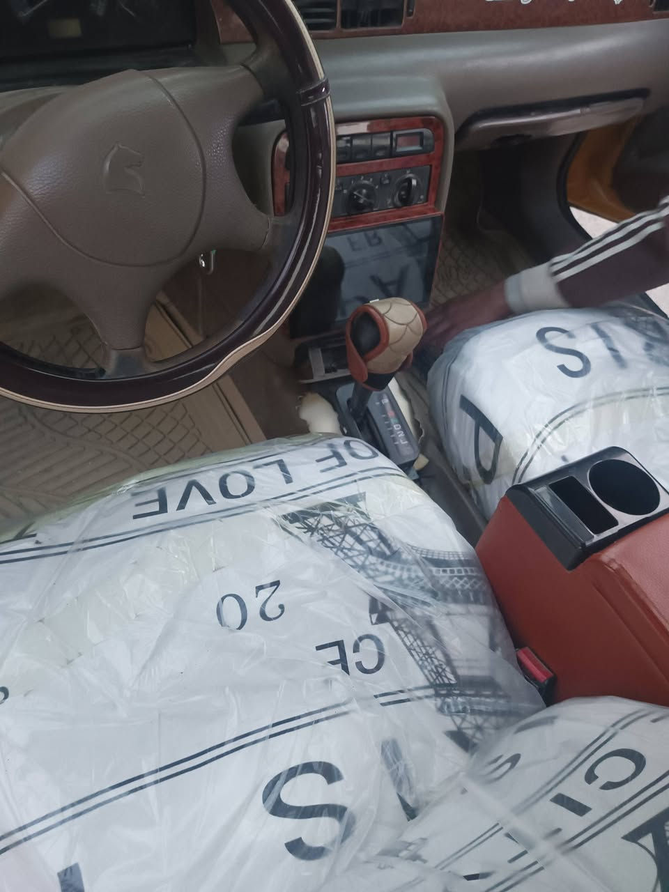 سلام عليكم سمند 11 مكينه وكير كورله صدر امامي جديد مشط ستيرن جديد دوشمه داخل كاعيه جديده تايرات جدد 
لاصرف لا رجه  سياره جاهزه تحويل ثاني يوم   سعر 30 عناون بغداد. ***********
