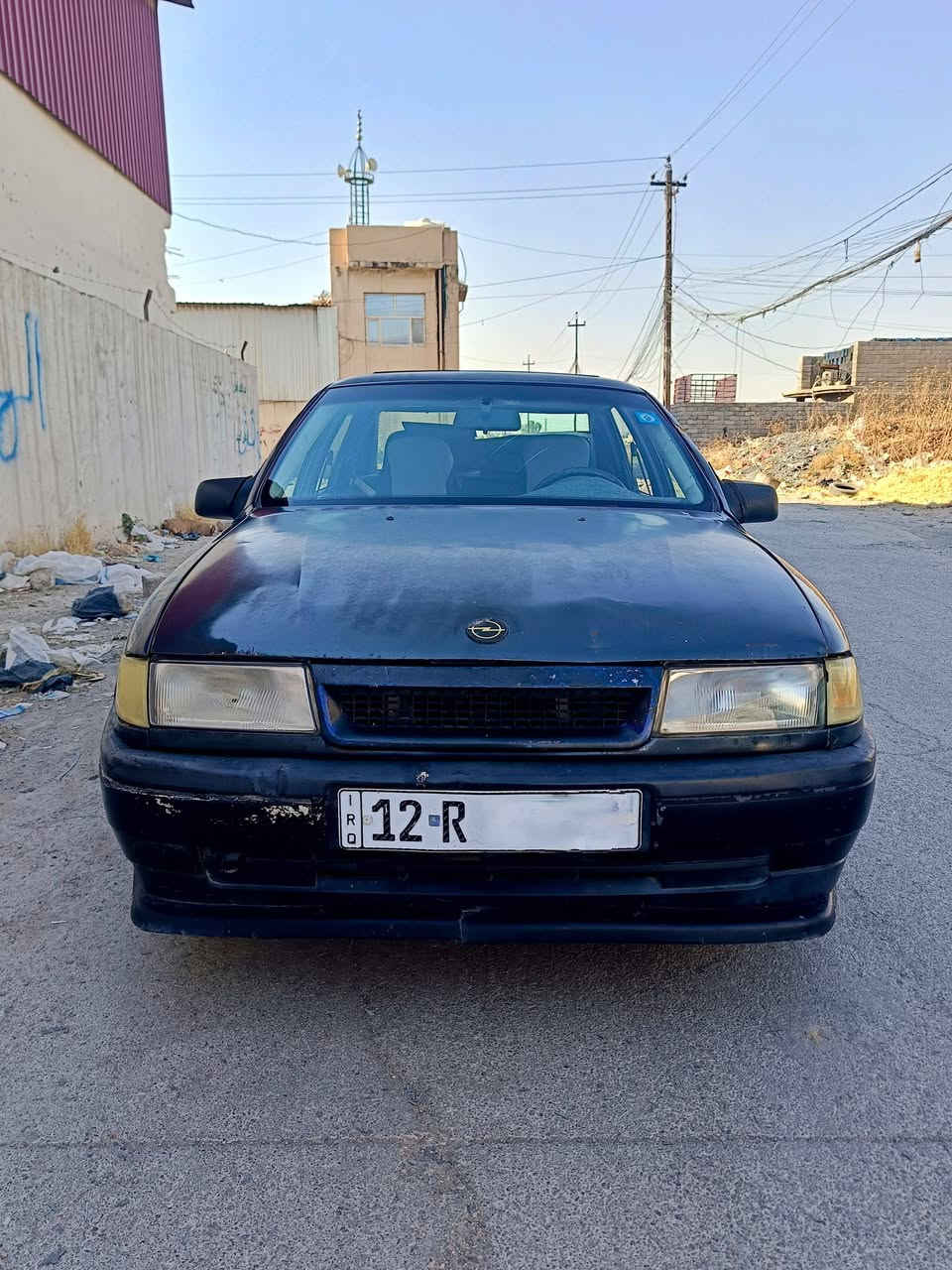 السلام عليكم اوبل فكترا حجم 2.0  موديل 1991صندوق للبيع او مراوسه حسب القناعه  محرك وكير شرط نشاط فول رقم انكليزي شرط بسمنه التحويل  طخم تاير وويل كب جديد  بيها  كهربائية كلها شغاله سياره يعوزها دواير ودوسات شراي تعال شوفها وتدلل  السعر 35 وبيها مجال مكاني موصل الايسر
***********وا ***********

