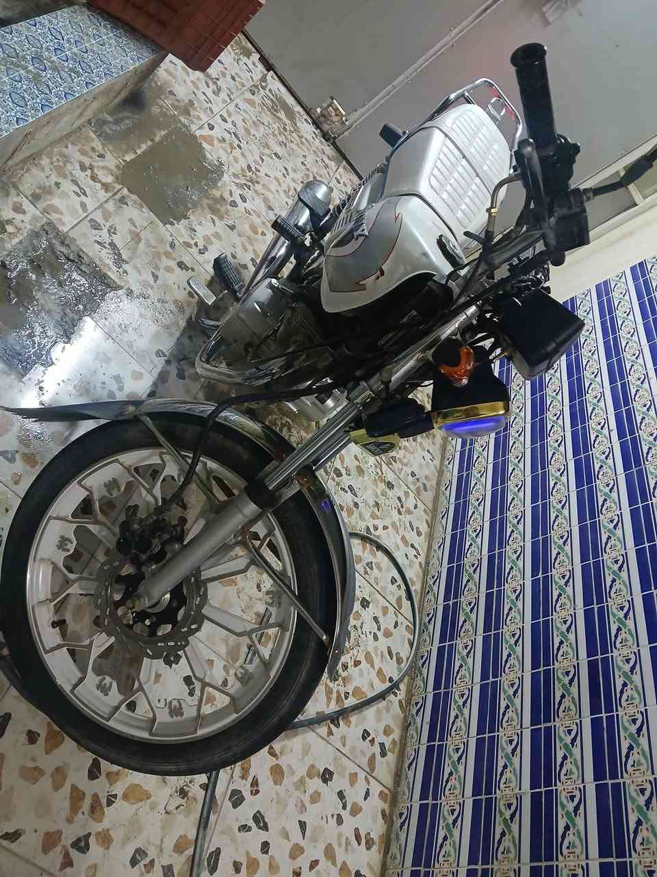 دراجه للبيع موديل 21 منفس موجود السعر 375/// ***********
