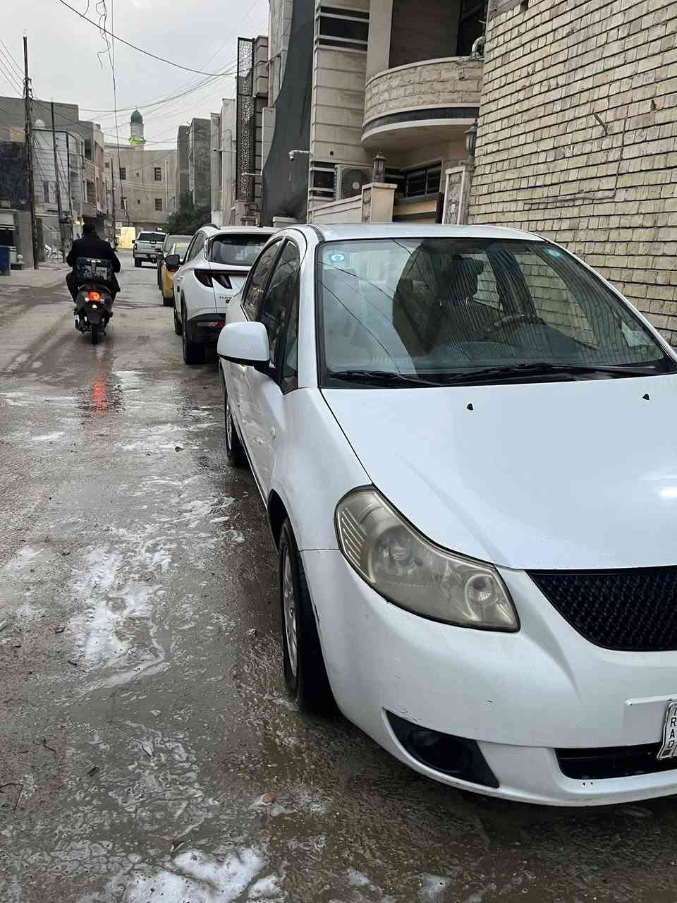 السلام عليكم 
سزوكي يابني sx4 2014
محرك 1600
السيارة خير من اللهمال بيت عليهه ادامة كاملة  كير محرك تبريد ثلج كله بشرط 
حادثهه باب الورة عكس السايق والجاملغ الي يمة  حادثهه كلش بسيط  بس  انرشن صبغ 
السيارة بسمي  سنوية مساقطة رقم بغداد 
السعر 74 
الرقم 
***********
