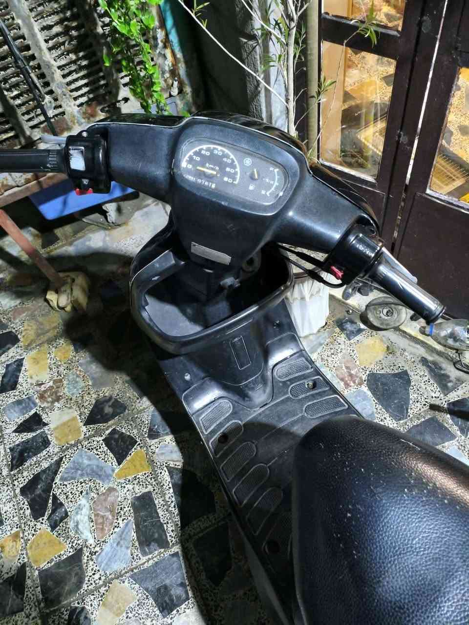 سلام عليكم دراجه بطه للبيع دراجه نكره سلف بكل وقت دراجه حيل نضيفه كفرات نضيفه كلش كامله دراجه مابيه أي نقص كهربئات كله شغاله كيج سرعه لايت بك لايت اشاير تايرات جدد شلعه ومعدل خير من الله سعرها 280 بيها مجال جدأ بسيط شراي راسلني واتساب او تصل ***********
