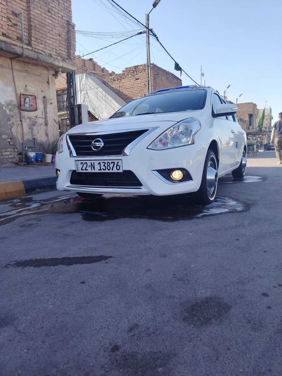 السلام عليكم عندي نيسان سني موديل ٢٥ السياره كفاله عامه ماعده بيه بارد يم الدعاميه الخلفيه اصبع السياره ماشيه٣٢ السياره بسمي رقم شمالي السياره معروضه ١٣٢ وبيه مجال حك الجيه مكاني واسط مركز المدينه ملاحضه السياره بدون غراض الاستفسار هاذه رقمي ***********
