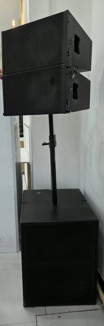 معدات صوت احترافية للبيع – Line Array + Dynacord CMS600 + معالجات RCF”


**إذا كنت صاحب هذا الإعلان وتريد حذفه لأي سبب، رجاءا أرسل رسالة إلى الدعم الفني**