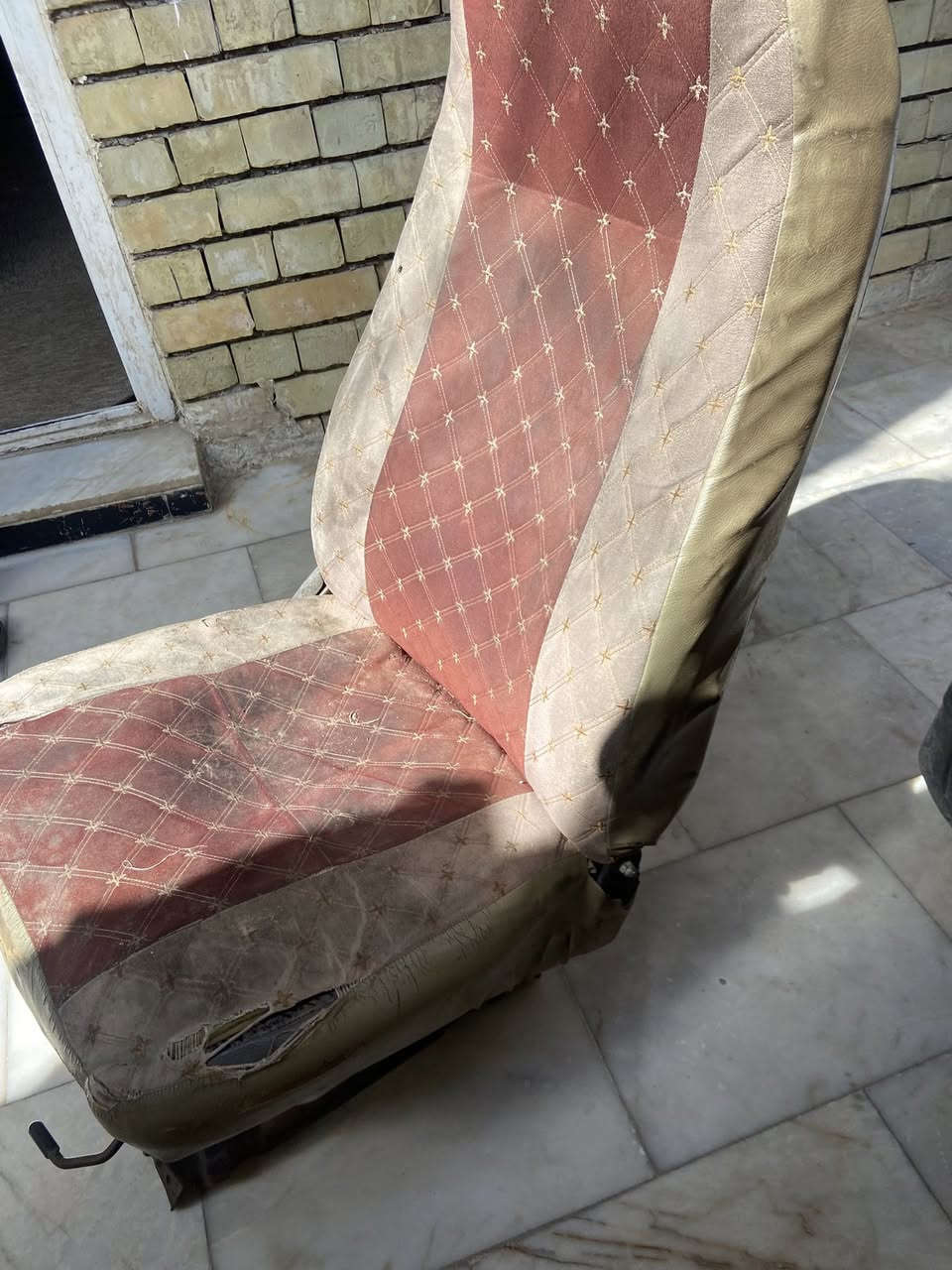 كشن هينو جهت سايق عوزه فقط دوشمة سعر 75


**إذا كنت صاحب هذا الإعلان وتريد حذفه لأي سبب، رجاءا أرسل رسالة إلى الدعم الفني**