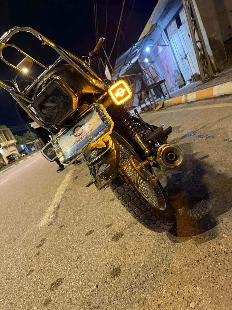 سلام عليكم شباب دراجه للبيع موديل 25 نامي برو محرك 125 دراجه نضيفه خير من الله السعر 800 وبيها مجال الاستفسار ع رقم خاص أو رقم ***********
