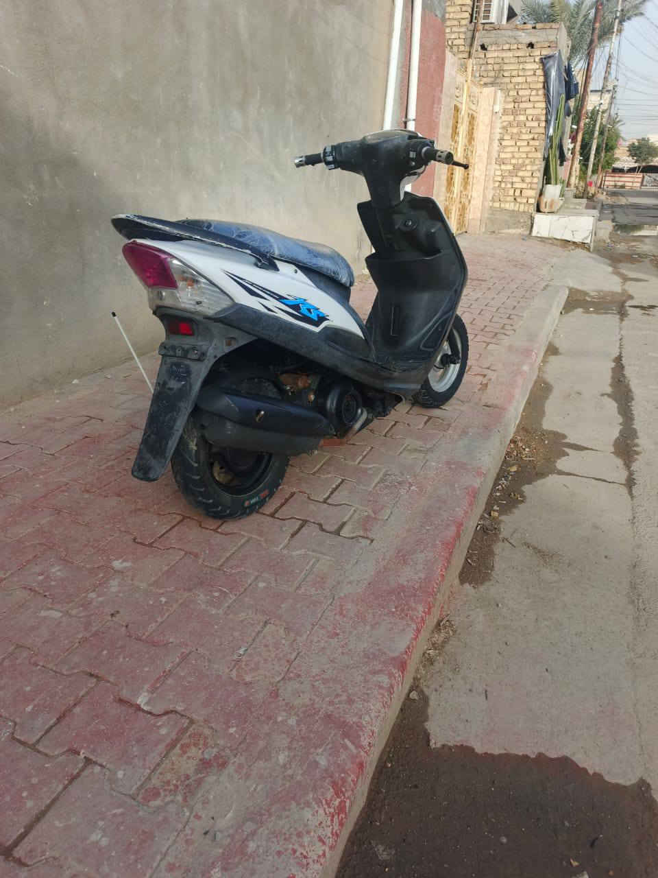 سلام عليكم دراجه ماكس عدله على بلاد شغل وطلع نقصه سلف مكان بغداد الحسينيه سعر 400 وبيه مجال شي بسيط ‏‪ 0772 358 9402‬
