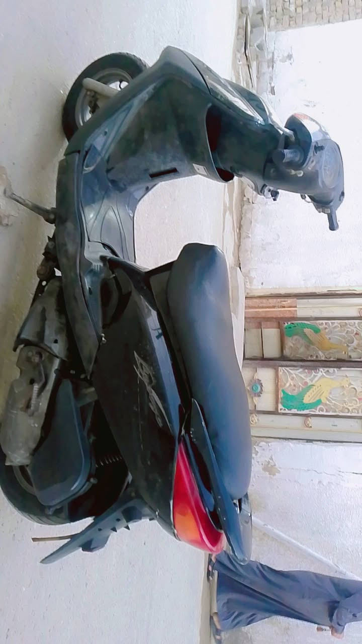 سلام عليكم بريز ياباني نضيفه تشتغل سلف هندر نكره دراجه مال كراب حلوه نقص بس كلوب وقمجي سرعه من حرك ناعم لا تبخير ولا تنقيص الله شاهد اذا اكو مراوس رقمي  ‏‪***********‬‏ واتساب خاص متواجد كل وقت 
ارجع وكول اذا اكو مراوس
