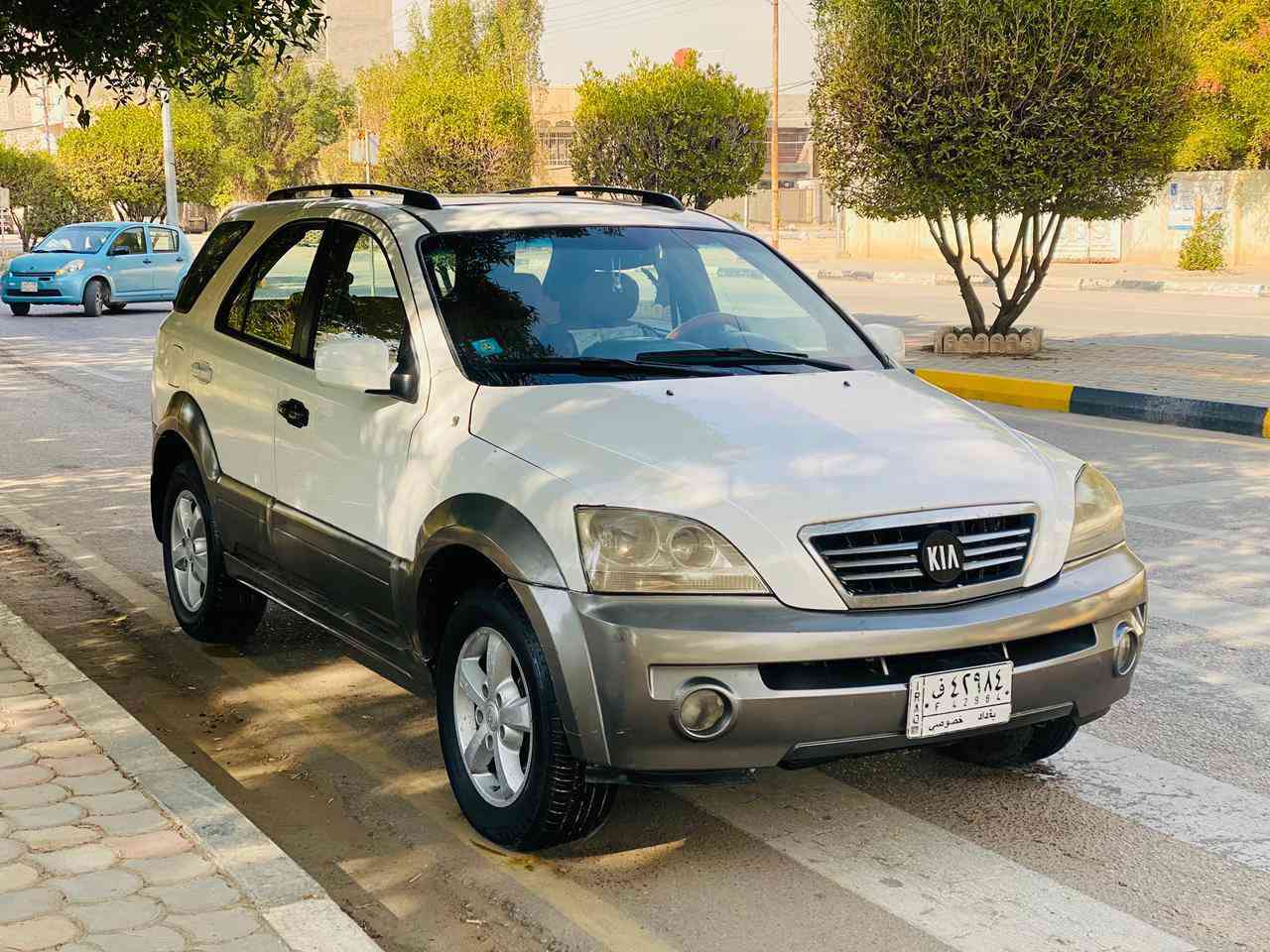 سورنتو موديل 2009 وارد خليجي فول واحد على واحد سياره بيه قطعتين صبق بل عراق سياره جديده وجاهزه سعره 94وبيه مجال رقم*********** موصفات سياره كامره خلفيه مثبت سرعه تحكم استيرن فتحت سقف مرايه شفط كشنات كهربائي محرك 6سلندر تبريد ثلج سياره حداديه تخم تاير جديدات مكان سياره كربلاء
