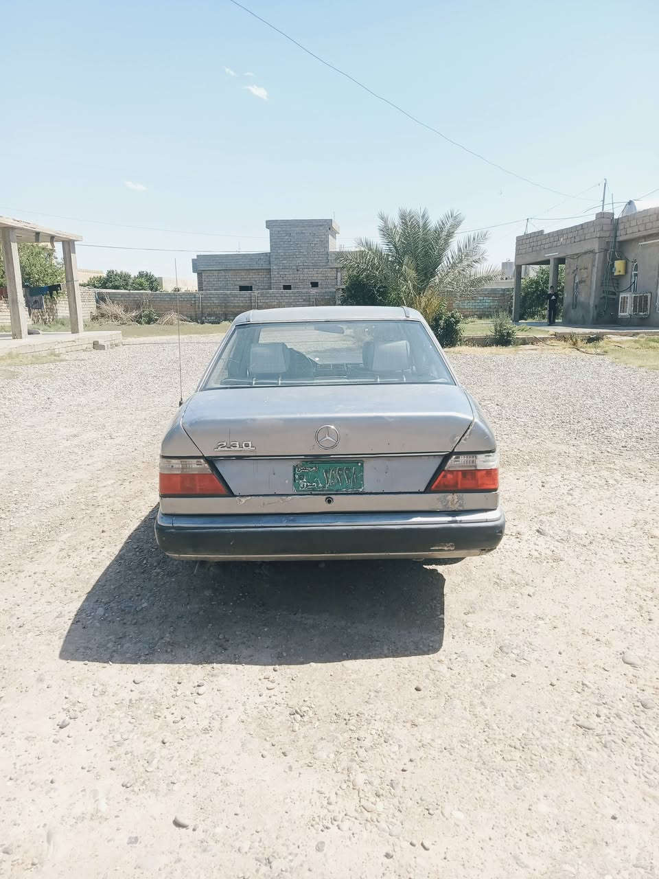 السلام عليكم
للبيع مارسدس دب موديل1990
كير عادي محرك4 بلادي شرط
السعر18 وبيه 
ملاخصه الشرعي متوفي وبيه قاصرين
الشراي يتصل علا الرقم ***********
