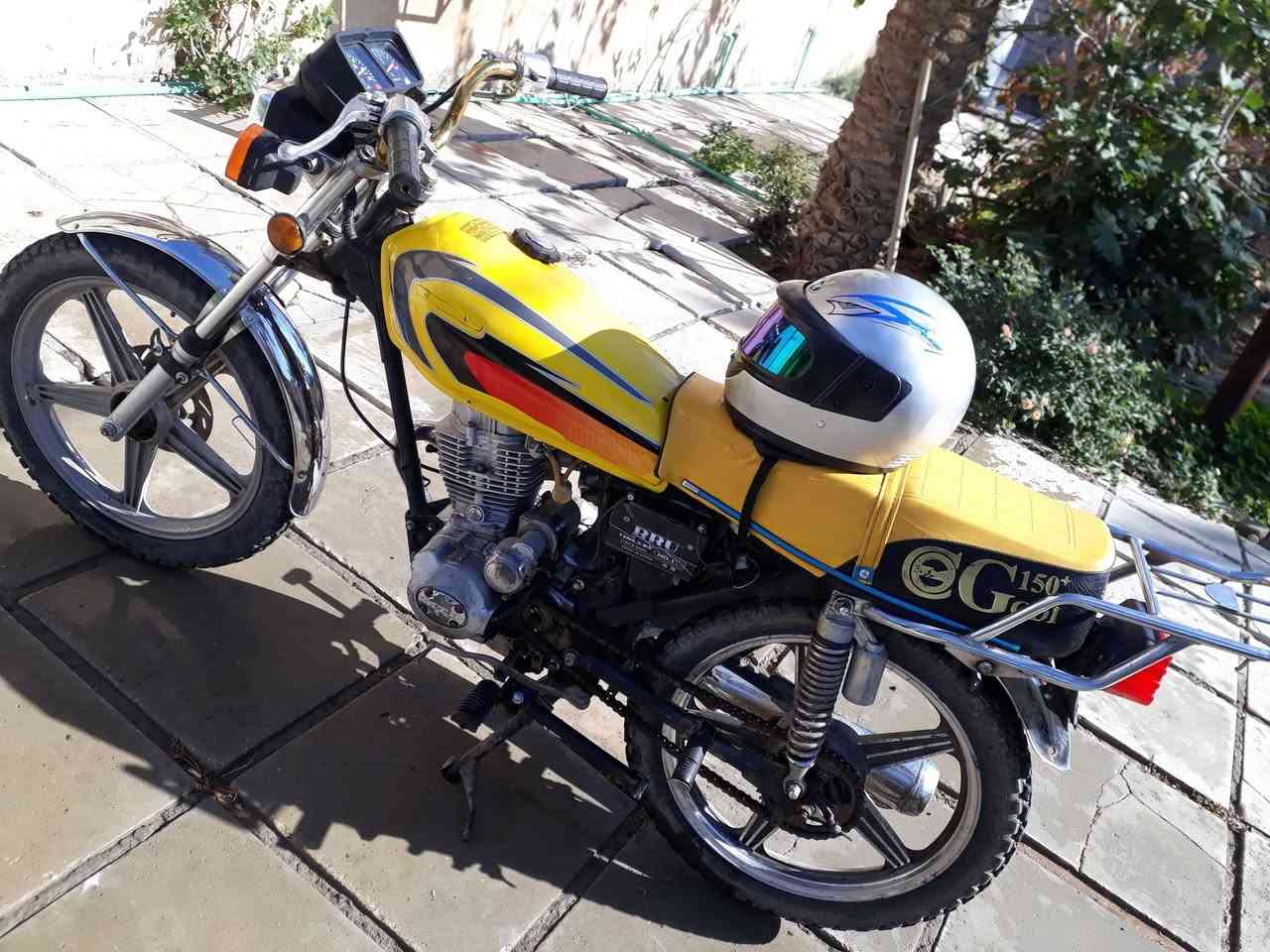 كلك
خمسة كير محرك ستوته 2020، نظيفة 

مكاني مشخاب 
سعره 275
خوذة هدية

***********
