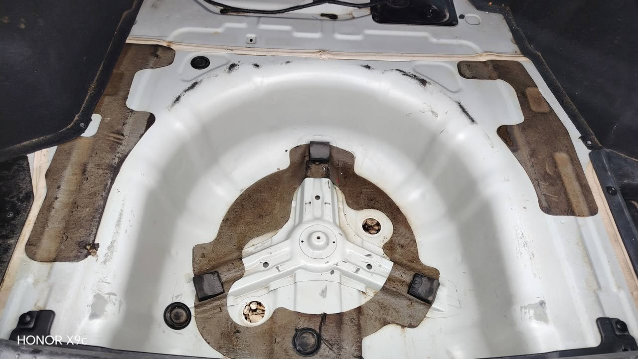 سلام عليكم سوناته ٢٠١٣ شكل ١٤ بيه ربع البنيد صبغ بدون معجون بدون فتح وكد شبر بهلال الجاملغ الإمامي غير المذكور سونارك عليه مكينه وكير وحداديه كفاله
تحكم ستيرن
مري شفط
تبريد قطعتين ثلج
شاشه اصلي
مكان النجف مكلف بنشر رقم صاحب السياره
***********
