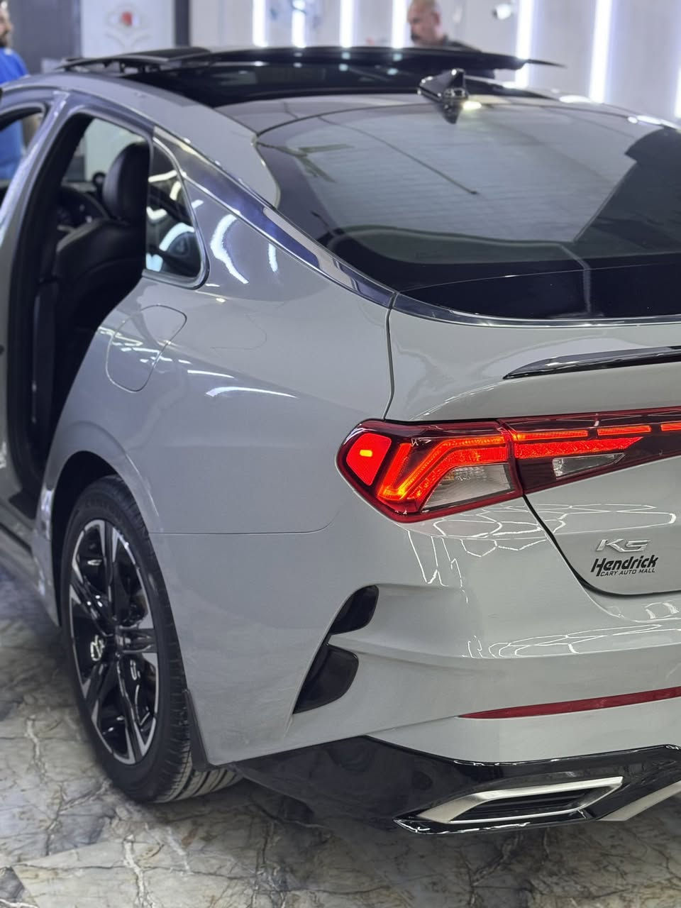 السلام عليكم اخوان مكلف بلنشر ***********
سياره K5 موديل 2021 السياره فول مواصفات  1/1 رقم نجف باسمنه تحويل ثاني يوم مكان السياره النجف السياره صور الحادث مرفقه وسياره جدا جديده وحلوه وماعايزه كلشي جاهزه ع اخر حبايه السعر 170 وبيها مجال

مواصفات GT 

بصمه 

بنوراما 

كرسي كهرباء 

جلد 

سايد بريك دكمه 

ويل كروم 

كامره 

وحساس 

ولد امامي خلفي 

ورادارات 

وتبريد خلفي 

للاستفسار ***********
