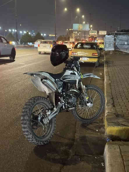 قفاز CRX للبيع مكينه 300cc مديل 2025 دراجه قويه شلعه ومعدل مكاني بغداد رقمي ***********
