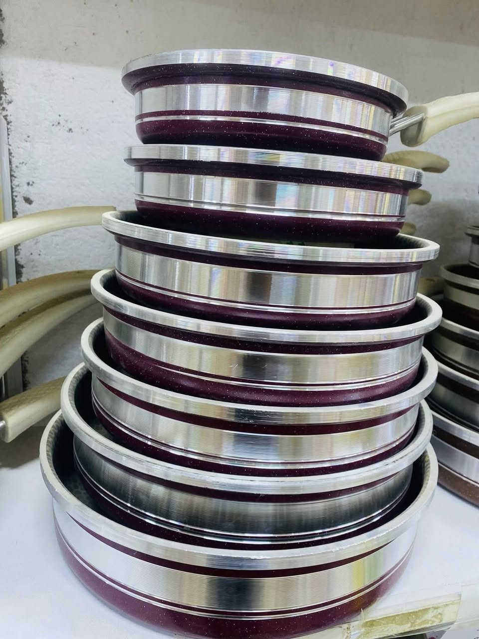 طاوات سباعيه نوعيه راقيه 
سعر سيت كامل 18 الف 
مجمع الذهبي كلشي وكلاشي
يوجد توصيل 🚚


**إذا كنت صاحب هذا الإعلان وتريد حذفه لأي سبب، رجاءا أرسل رسالة إلى الدعم الفني**