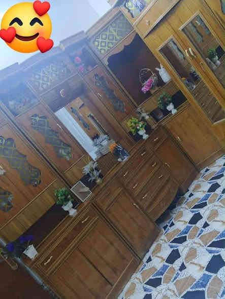 مليون و٣٥٠ غرفة مستخدمه شي غليل احططه درجه أوله الاستفسار علا هاذه الرقم *********** العنوان الرمانه البعبيد
