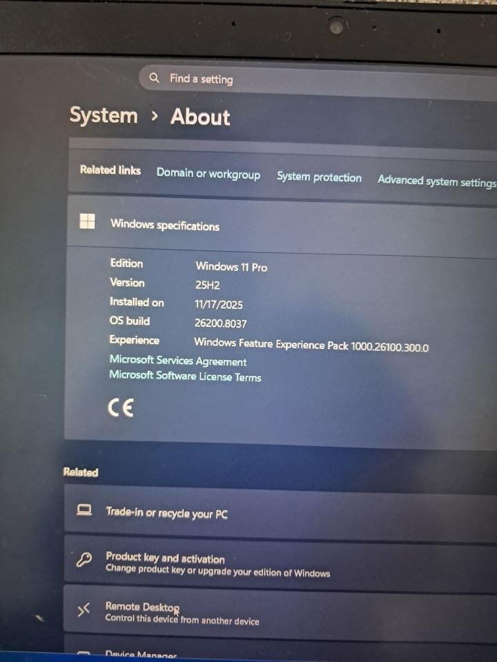 لابتوب للبيع lenovo thinkpad t450s
الرامات 8 كيكا 
المعالج AMD Ryzen 5 PRO 3500U w
الذاكرة 256 ssd
البطارية تكفي من 2 الى 3 ساعة حسب الاستخدام 
النظام windows 11 pro
النظامة 95‎%‎
السعر 270 وبيه مجال والتوصيل وين ما جنت 
وللتواصل على هذا الرقم واتس اب فقط ***********
وباقي المواصفات موجودة بالصور
