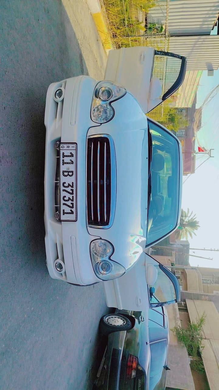 يالله سلام عليكم سوناتا وفود وارد امربكي مصبوغه حزام بدون اي ضربه مبدل بس بنيد فقط  مديل ٢٠٠٤ السياره كامله من كلشي محرك ٢٧٠٠ مرغوب السياره رقم نكليزي باسمي السياره كير ومحرك وتبريد وصدر امامي خلفي كله جديد كهربائيات كلها شغاله ربع مذب عليها سعرها ٧٣ مكان السياره بغداد رقم الهاتف ***********
