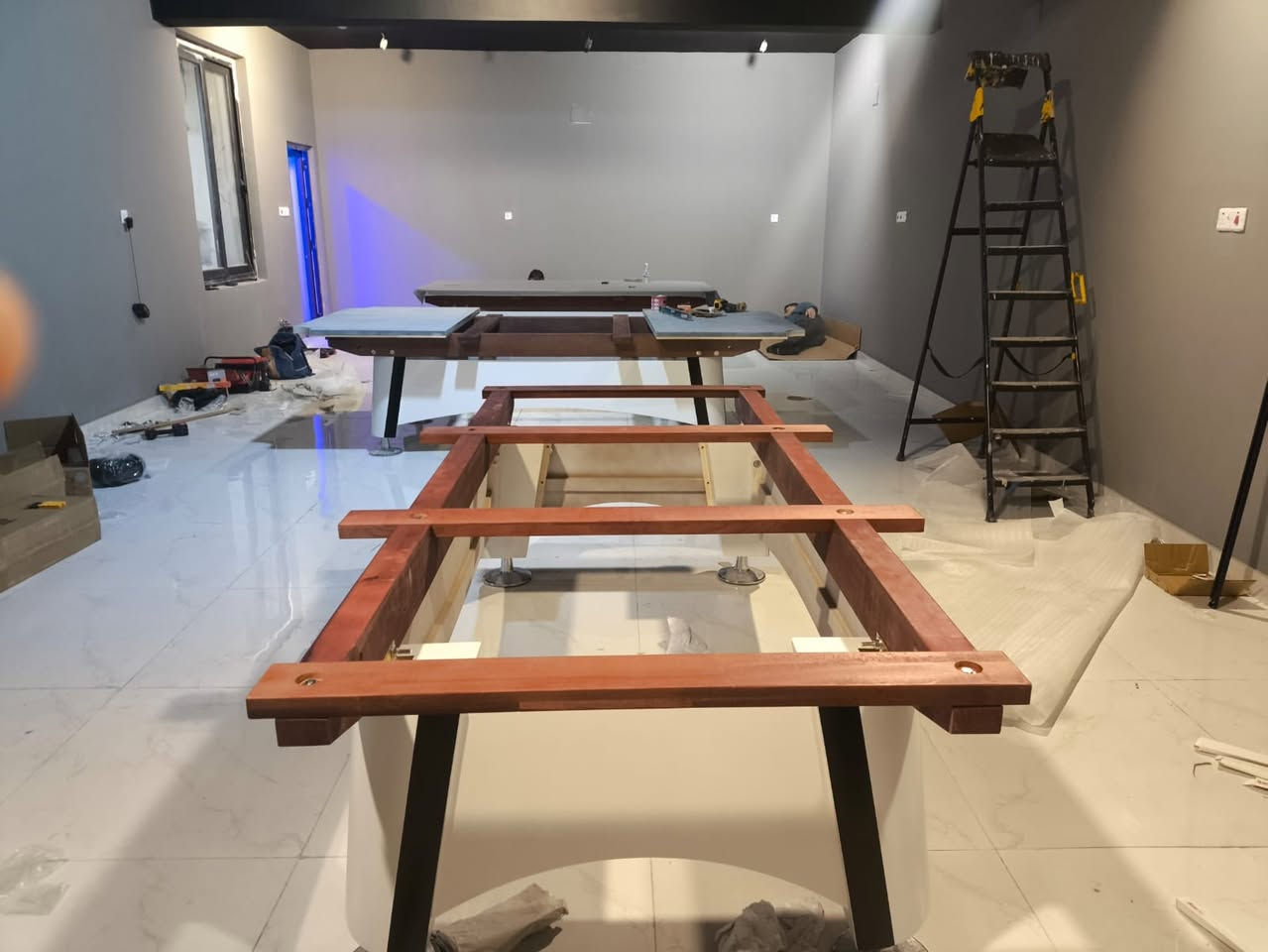 تم انجاز عمل اليوم وبشرط الضمان مع كادر مختص    عنوان بغداد حافض القاضي ملاحضة يوجد طاولات بليارد مستعمل و الجديد وجميع مستلزمات البليارد وملحقاته أستفسار مراسله الصفحا و ***********
