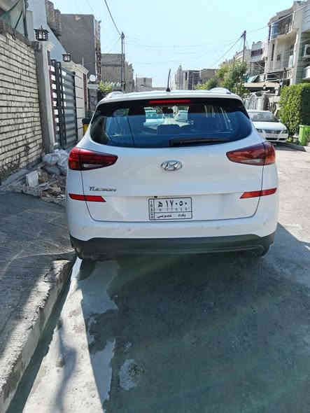 للبيع توكسان موديل 2019 خليجي شركه الكاصد على ايدنه من الشركه السياره ماشيه ٥٣ الف حقيقي  السياره فول قماره حديد لايت خمس عدسات السياره عل وضع الركاله بيهه فقط طخه صغيره بالبنيد طخه رصعهه وتصلحت عل كدها السعر ٢٠٨ مجال بسيط والسياره بأسمنه للاستفسار
واتسب او اتصال من سنتها عدنه 

  0772 404 6762
 
***********
