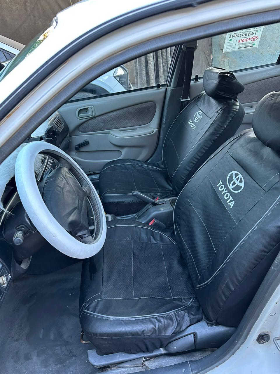 كورلا
موديل /١٩٩٦ بزون

رقم بغداد انكليزي باسمي 

 هزه جديدة 

تحويل مباشر 

منظومة بانزين جديدة نوزلات بلكات واير بلكات حساسات كامله شغاله وجديدة

محرك لاتنقيص ولا تبخير 

صبغ كم قطعه ابيع حزام مو( عام )

تبريد شغال 

حدادية حلوة 

باتري جديد 

دوشمه جديده

كهربائيات كلها شغاله

سيارة نص نكرة 

مناقصها شي

معروضه ٥٨ وبيها مجال كلش كلش  قليل  حك الجية

***********
مكانها كربلاء
