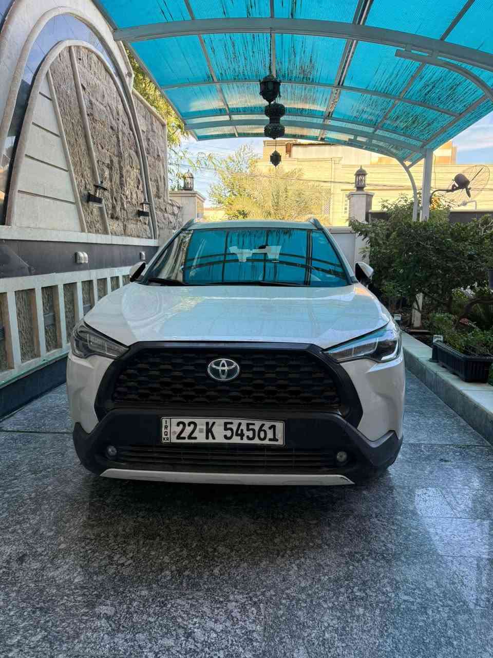 السلام عليكم
كورلا كروز هايبرد 
ساس SAS أم الضمان بطارية 8 سنوات ضمان 
رقم إربيل تحويل ثاني يوم 
ماشية 21 الف كيلو متر 
بيهه بعض الملاحظات موضحة في الصورة 
السياره فول شاشة 
كامرة خلفية 
سلايت 
تحكم أستيرن 
تبريد قطعين 
السعر 18.200 الف دولار وبيهه مجال 
مكاني بغداد شارع فلسطين 
رقم الهاتف ‭0771 753 8272‬
