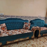 طقم ١٠ مقاعد • مفرش • طبلات
