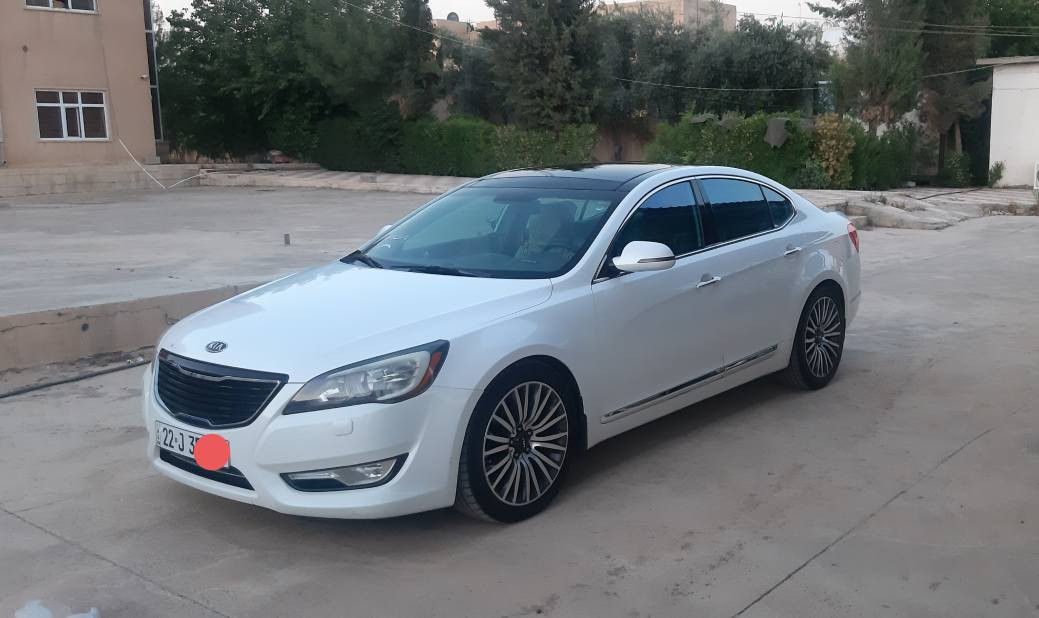 کیا کادنزا مه‌له‌کی 2011 فوول مواسه‌فات 
یه‌ک ده‌رگای سه‌کن،  چاملخی دوواوه لای سه‌کن یه‌ک بست ته‌نها په‌مپه (بێ ژووره‌وه)،
*********** أربيل, العراق
