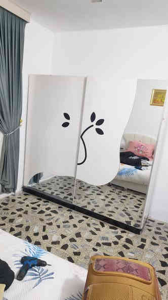 سلام عليكم كنتور تركي للبيع سعره 90 وبي مجال لااستفسار *********** //***********
