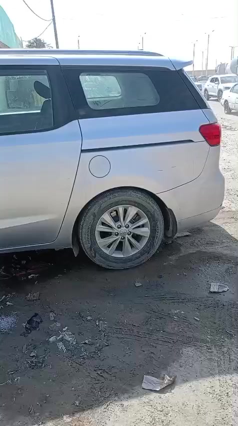 سلام عليكم  كيا كرنفال
خليجي رقم أربيل  للبيع
سعر ١٦٥ بيها مجال 
 موديل ١٦ 
بيها مكانين صبخ 
مكان سياره النجف 
***********
