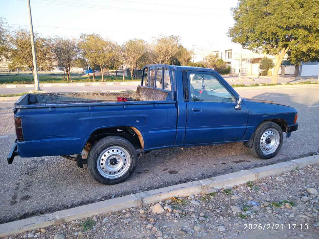 ام پيكابه بؤ فرؤشتن مكينه و گيري به شه رت مكينه ي 3yهه موو گياني به شه رت فيته ر كاره باهي هه مووي ايشه كات گه رميشي ايشه كات مؤديلي 1985ارم پلاستيكي سليمانيه سه ياره كه هي مه عره ز نيه پيشي تا زه داگيراوه شوين كه لار *********** كالار, السليمانية
