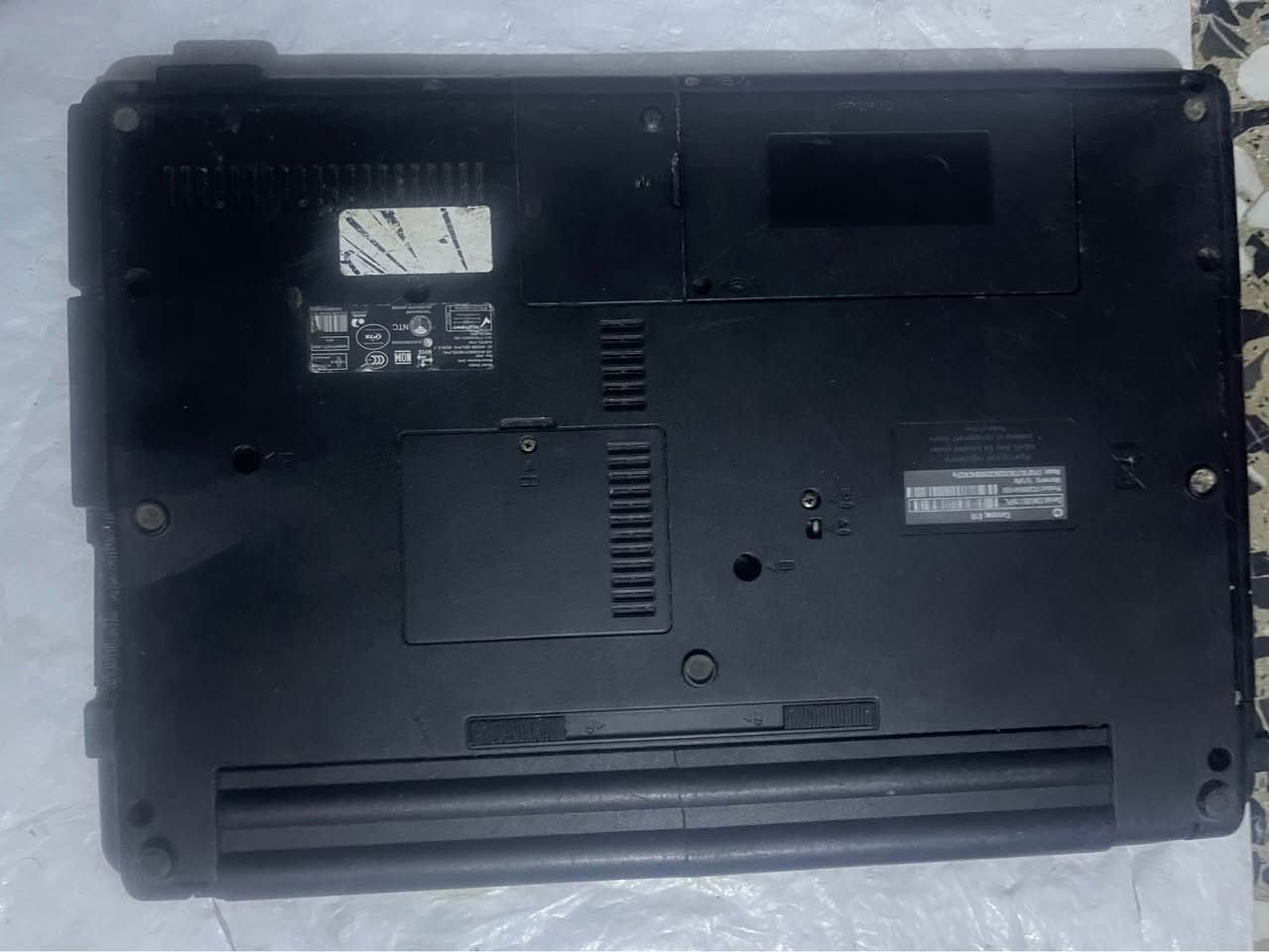 حاسبات للبيع نوع  hp عاطلات هالموجود قطع غيار 
ب25 اثنيهن فقل  مكاني بغداد عندي توصيل *********** بغداد, العراق
