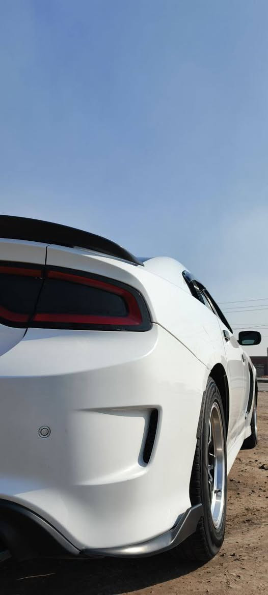 السلام عليكم
شارجر 2018 أصل آس آرتي ضربتها جاملغ الأسر بس 
آل تصال ع ‏‪***********‬‏👉بدون مراوس آل سعر 210 وبيها مجال آل علم آل سياره بسمي مكان ذي قار قضاء الفجر
