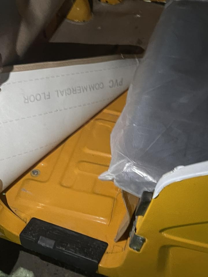 سلام عليكم تكتك البيع موديل 23شهر 1يوم 27 مكينه مبدله بيها عصافير بس وكشره بيها الغد معمر تكتك خير من يم الله جاهزه كبل الشارع تخم تاير كهربائيات شغاله مرقمه تصل وتدلل ‭٠٧٨٢ ٥٠٦ ٠٢٧٠‬
